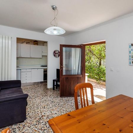 Casa Bell - Appartamento Con Parcheggio Privato E Bike Room Finale Ligure Exterior photo